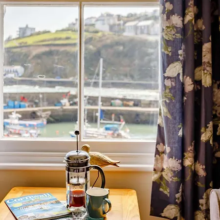 2 Bed In Mevac Mevagissey